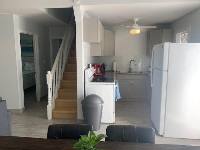 Готель Grace Bay Place Екстер'єр фото