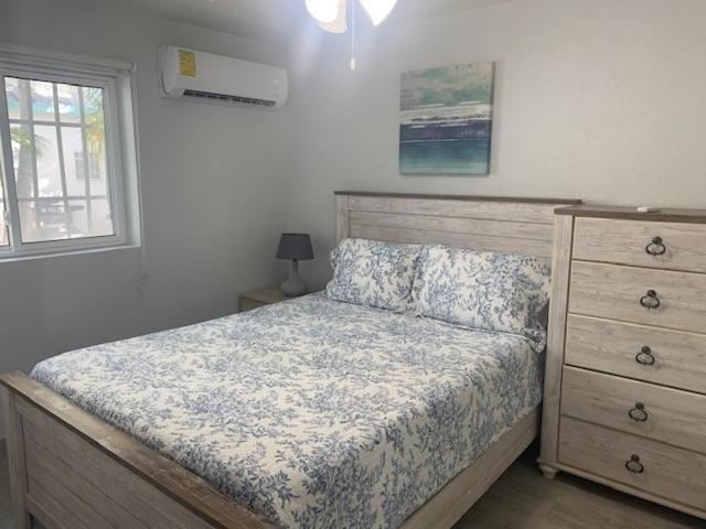 Готель Grace Bay Place Екстер'єр фото