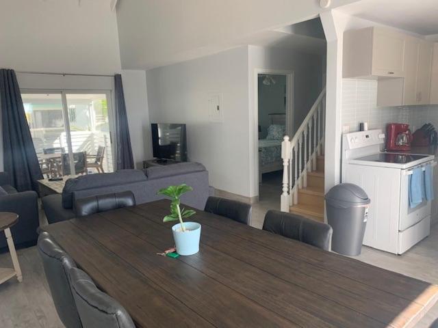 Готель Grace Bay Place Екстер'єр фото