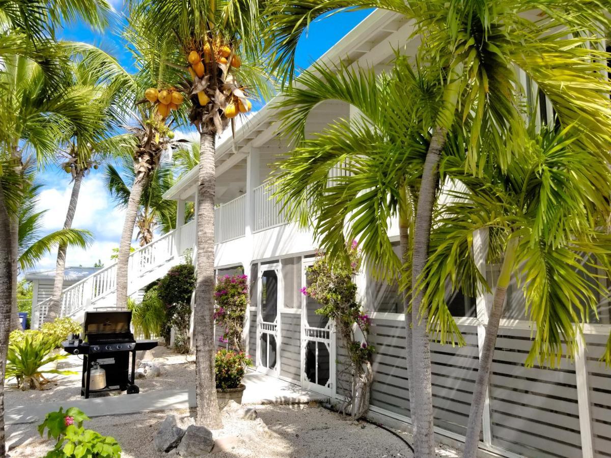 Готель Grace Bay Place Екстер'єр фото
