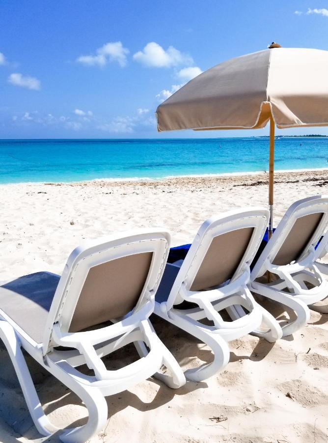 Готель Grace Bay Place Екстер'єр фото